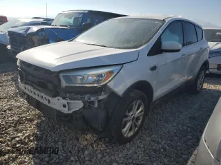 2017 Ford Escape SE with VIN 1FMCU9GD3HUB15657, listed as a Copart auction lot 49490145 with 216,645 mi miles and Salvage Title. Bid and sale history available at carsss.com. Image 1.