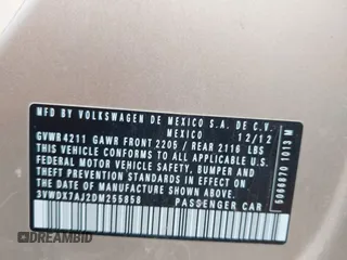2013 Volkswagen Jetta SE z VIN 3VWDX7AJ2DM255858, wystawiony jako IAAI lot #42306203 z przebiegiem 221 309 mil mil oraz . Historia ofert i sprzedaży dostępna na DreamBid. Obrazek 9.