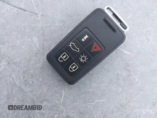 2008 Volvo XC70 с VIN YV4BZ982481017864, выставлен на аукционе IAAI как лот 41361091 с пробегом 197 979 миль миль и . История ставок и продаж доступна на DreamBid. Изображение 11.