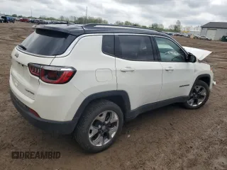 2019 Jeep Compass Limited z VIN 3C4NJDCB1KT826322, wystawiony jako Copart lot #56827455 z przebiegiem 64 778 mil mil oraz Czysty tytuł • Clean title. Historia ofert i sprzedaży dostępna na DreamBid. Obrazek 3.