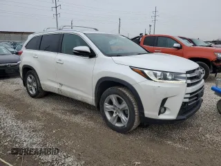 2017 Toyota Highlander Limited with VIN 5TDDZRFH7HS388832, listed as a Copart auction lot 44431435 with 136,284 mi miles and Salvage title. Bid and sale history available at DreamBid. Image 4.