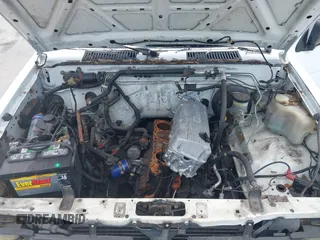 1993 Nissan Frontier z VIN 1N6SD11S4PC314694, wystawiony jako IAAI lot #42309600 z przebiegiem 144 741 mil mil oraz . Historia ofert i sprzedaży dostępna na DreamBid. Obrazek 10.
