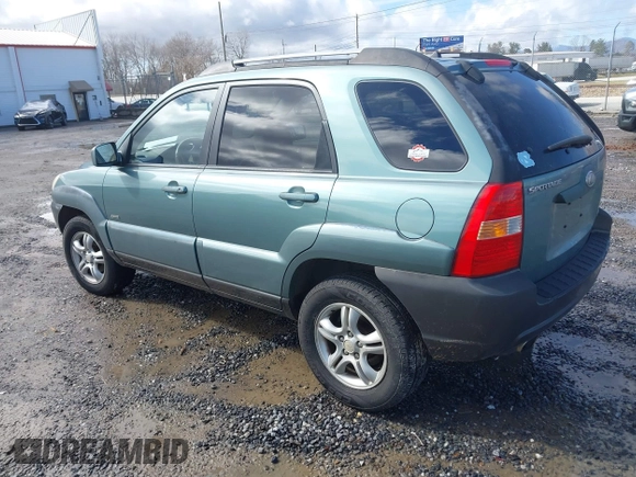 2005 Kia Sportage LX with VIN KNDJE723357058608, listed as a IAAI auction lot 41564533 with 262,794 mi miles and . Bid and sale history available at carsss.com. Image 3.