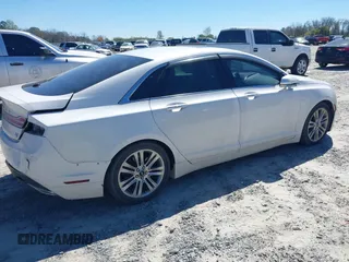 2014 Lincoln MKZ with VIN 3LN6L2GK6ER824334, listed as a IAAI auction lot 41826468 with 109,736 mi miles and . Bid and sale history available at DreamBid. Image 4.