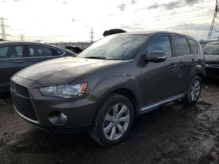 2012 Mitsubishi Outlander GT z VIN JA4JT5AX0CU027596, wystawiony jako Copart lot #45283115 z przebiegiem 81 252 mil mil oraz Szkoda całkowita • Salvage title. Historia ofert i sprzedaży dostępna na DreamBid. Obrazek 1.