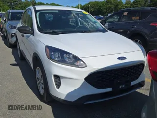 2022 Ford Escape S z VIN 1FMCU0F68NUB02090, wystawiony jako IAAI lot #42503266 z przebiegiem 122 329 mil mil oraz . Historia ofert i sprzedaży dostępna na DreamBid. Obrazek 1.