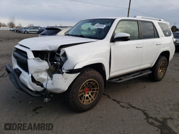 2018 Toyota 4Runner SR5 with VIN JTEBU5JR7J5513950, listed as a Copart auction lot 44197815 with 115,427 mi miles and Salvage Title. Bid and sale history available at carsss.com. Image 1.