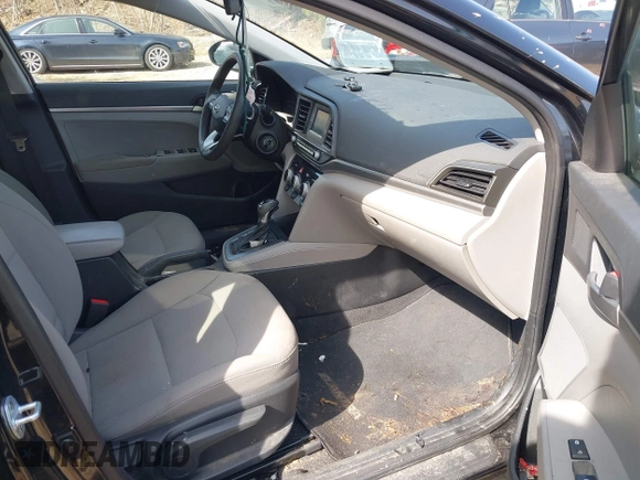 2019 Hyundai Elantra SE with VIN 5NPD74LF2KH456303, listed as a IAAI auction lot 41883769 with 67,234 mi miles and . Bid and sale history available at DreamBid. Image 5.