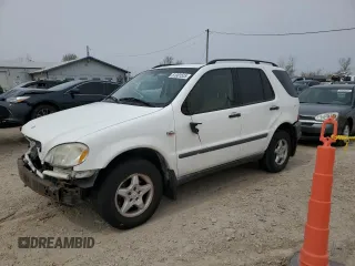 1999 Mercedes-Benz M-Class with VIN 4JGAB54E2XA061500, listed as a Copart auction lot 51301525 with 191,463 mi miles and Salvage Title. Bid and sale history available at carsss.com. Image 1.
