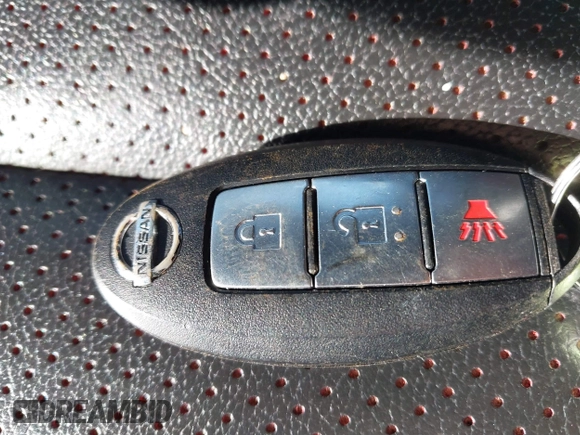 2014 Nissan Juke S with VIN JN8AF5MV2ET355896, listed as a IAAI auction lot 41840735 with 119,406 mi miles. Bid and sale history available at carsss.com. Image 11.