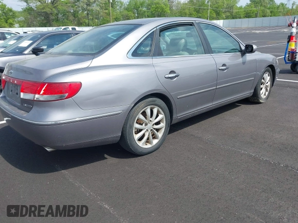 2007 Hyundai Azera SE with VIN KMHFC46F47A149693, listed as a IAAI auction lot 42060439 with 190,317 mi miles and . Bid and sale history available at DreamBid. Image 4.