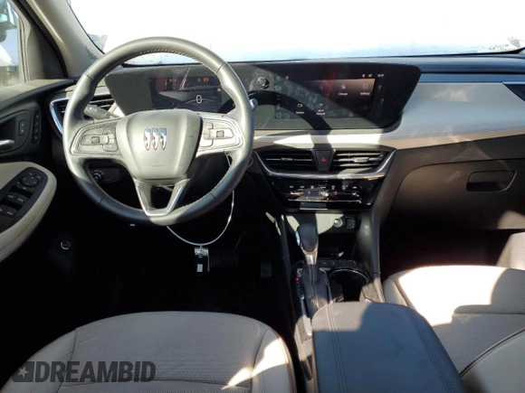 2024 Buick Encore GX Avenir z VIN KL4AMFSL8RB054564, wystawiony jako Copart lot #41666435 z przebiegiem 5 733 mil mil oraz Szkoda całkowita • Salvage title. Historia ofert i sprzedaży dostępna na DreamBid. Obrazek 8.