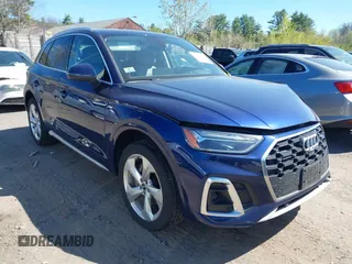 2023 Audi Q5 S line Premium Plus z VIN WA1EAAFY4P2052682, wystawiony jako IAAI lot #42118016 z przebiegiem 24 135 mil mil oraz . Historia ofert i sprzedaży dostępna na DreamBid. Obrazek 1.