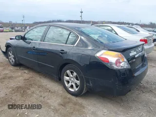 2008 Nissan Altima 2.5 SL with VIN 1N4AL21E18N498814, listed as a IAAI auction lot 41878890 with 154,532 mi miles. Bid and sale history available at carsss.com. Image 3.