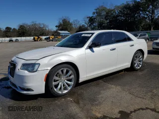 2015 Chrysler 300 300C with VIN 2C3CCAEG3FH802826, listed as a Copart auction lot 45672425 with 74,163 mi miles and Salvage Title. Bid and sale history available at carsss.com. Image 1.
