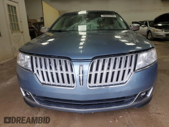 2012 Lincoln MKZ Hybrid with VIN 3LNDL2L38CR829084, listed as a Copart auction lot 46523705 with 150,272 mi miles and Clean Title. Bid and sale history available at DreamBid. Image 5.