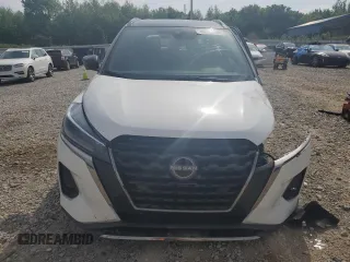 2023 Nissan Kicks SR with VIN 3N1CP5DV8PL506994, listed as a Copart auction lot 54228385 with 27,227 mi miles and Salvage Title. Bid and sale history available at DreamBid. Image 5.
