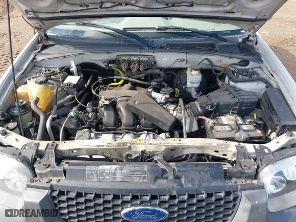 2006 Ford Escape XLT with VIN 1FMYU03176KC35659, listed as a IAAI auction lot 41434315 with 133,746 mi miles. Bid and sale history available at carsss.com. Image 10.