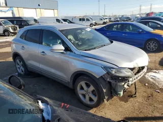 2017 Lincoln MKC Premiere with VIN 5LMCJ1D96HUL28643, listed as a Copart auction lot 84678154 with 140,371 mi miles and Salvage Title. Bid and sale history available at DreamBid. Image 4.