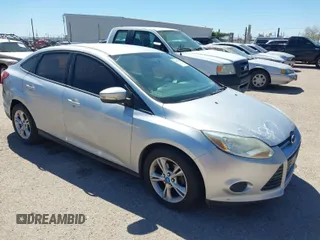 2013 Ford Focus SE z VIN 1FADP3F22DL185105, wystawiony jako IAAI lot #41832133 z przebiegiem 178 661 mil mil oraz . Historia ofert i sprzedaży dostępna na DreamBid. Obrazek 1.