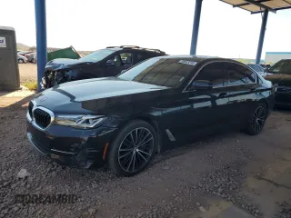 2022 BMW 5 Series 530i z VIN WBA53BH0XNWX82757, wystawiony jako Copart lot #48863245 z przebiegiem 68 966 mil mil oraz Szkoda całkowita • Salvage title. Historia ofert i sprzedaży dostępna na DreamBid. Obrazek 1.