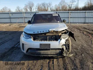2017 Land Rover Discovery HSE with VIN SALRRBBK8HA031101, listed as a Copart auction lot 44573745 with 194,005 mi miles and Salvage Title. Bid and sale history available at DreamBid. Image 5.