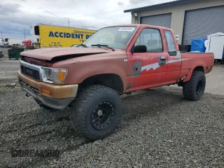 1990 Toyota Pickup с VIN JT4RN13P3L6015603, выставлен на аукционе Copart как лот 50994505 с пробегом 198 836 миль миль и Чистый • Clean title. История ставок и продаж доступна на DreamBid. Изображение 1.
