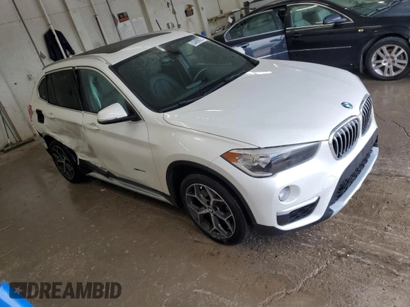 2018 BMW X1 xDrive28i с VIN WBXHT3C32J5K32348, выставлен на аукционе Copart как лот 53489825 с пробегом 61 972 миль миль и Списание • Salvage title. История ставок и продаж доступна на DreamBid. Изображение 4.