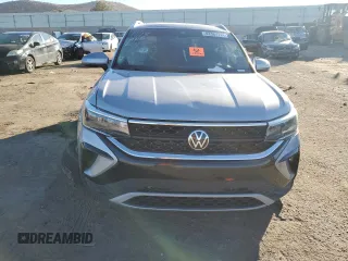 2023 Volkswagen Taos SE z VIN 3VVNX7B21PM308277, wystawiony jako Copart lot #82367714 z przebiegiem Nie podano mil oraz Nie do naprawy • Non repairable. Historia ofert i sprzedaży dostępna na DreamBid. Obrazek 5.