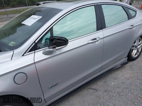 2017 Ford Fusion Titanium с VIN 3FA6P0SU0HR409820, выставлен на аукционе IAAI как лот 41919527 с пробегом 77 301 миль миль и . История ставок и продаж доступна на DreamBid. Изображение 21.