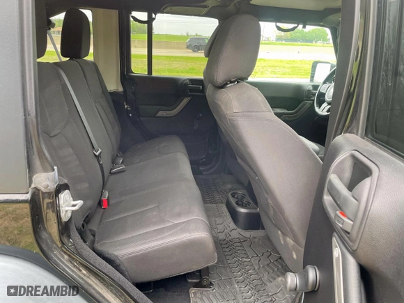 2016 Jeep Wrangler Unlimited Sport with VIN 1C4BJWDG7GL103053, listed as a Copart auction lot 51662955 with 99,951 mi miles and Clean Title. Bid and sale history available at carsss.com. Image 6.