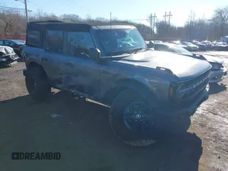 2023 Ford Bronco with VIN 1FMEE5DP3PLC10463, listed as a IAAI auction lot 41555053 with 6,637 mi miles. Bid and sale history available at carsss.com. Image 1.