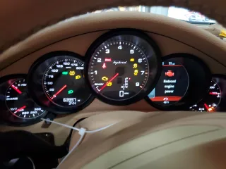 2013 Porsche Panamera S Hybrid с VIN WP0AD2A70DL045220, выставлен на аукционе Copart как лот 85277584 с пробегом 63 997 миль миль и Чистый • Clean title. История ставок и продаж доступна на DreamBid. Изображение 9.