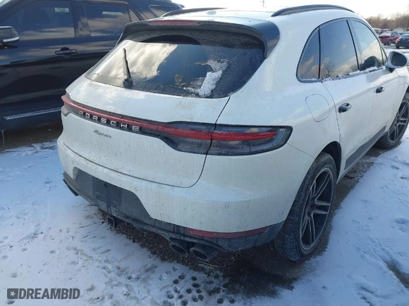 2019 Porsche Macan with VIN WP1AA2A54KLB07978, listed as a IAAI auction lot 41537462 with NaN miles. Bid and sale history available at carsss.com. Image 4.