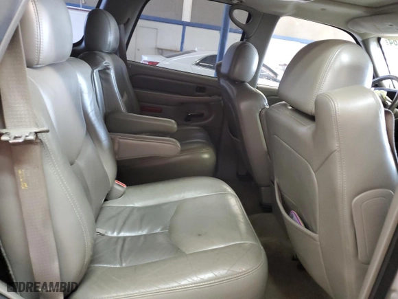 2005 GMC Yukon Denali with VIN 1GKEK63U25J140347, listed as a Copart auction lot 73435764 with 161,028 mi miles and Salvage Title. Bid and sale history available at carsss.com. Image 12.