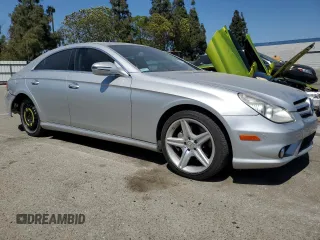 2009 Mercedes-Benz CLS 550 with VIN WDDDJ72X49A144598, listed as a Copart auction lot 62664585 with 130,412 mi miles and Salvage title. Bid and sale history available at DreamBid. Image 4.