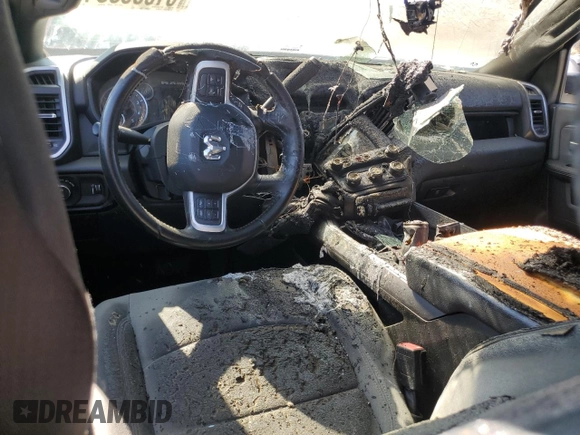 2022 Ram 2500 Big Horn z VIN 3C6UR5JL0NG271552, wystawiony jako Copart lot #61086084 z przebiegiem Nie podano mil oraz Szkoda całkowita • Salvage title. Historia ofert i sprzedaży dostępna na DreamBid. Obrazek 8.