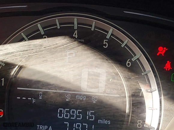 2018 Honda CR-V LX with VIN 2HKRW6H32JH217402, listed as a IAAI auction lot 41760340 with 69,515 mi miles. Bid and sale history available at carsss.com. Image 15.