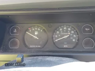 1996 Jeep Cherokee SE with VIN 1J4FT28S0TL225891, listed as a IAAI auction lot 41411705 with 233,983 mi miles and . Bid and sale history available at DreamBid. Image 7.