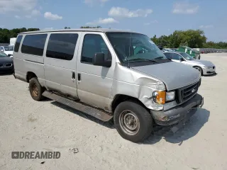 2003 Ford Econoline Passenger XL z VIN 1FBSS31S13HB64470, wystawiony jako Copart lot #55650805 z przebiegiem 278 968 mil mil oraz Szkoda całkowita • Salvage title. Historia ofert i sprzedaży dostępna na DreamBid. Obrazek 4.
