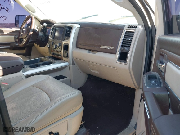 2018 Ram 2500 Laramie with VIN 3C6UR5FL4JG328614, listed as a IAAI auction lot 41420341 with 188,142 mi miles. Bid and sale history available at carsss.com. Image 5.