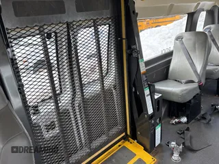 2014 Ford Econoline Cargo Commercial with VIN 1FTNS2EW6EDA97603, listed as a Copart auction lot 47958945 with 112,974 mi miles and Clean Title. Bid and sale history available at carsss.com. Image 9.