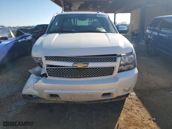2012 Chevrolet Avalanche LTZ with VIN 3GNTKGE74CG103841, listed as a Copart auction lot 86373134 with 55,209 mi miles and Salvage Title. Bid and sale history available at carsss.com. Image 5.