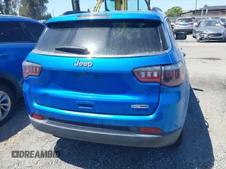 2018 Jeep Compass Latitude with VIN 3C4NJCBB6JT227412, listed as a IAAI auction lot 42120163 with 80,490 mi miles and . Bid and sale history available at DreamBid. Image 17.