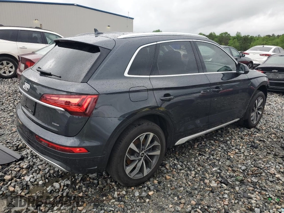 2021 Audi Q5 Prestige with VIN WA1CAAFY9M2100776, listed as a Copart auction lot 51891755 with 28,305 mi miles and Salvage Title. Bid and sale history available at carsss.com. Image 3.