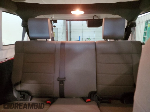 2008 Jeep Wrangler Unlimited Rubicon with VIN 1J4GA69138L636233, listed as a Copart auction lot 58620415 with 183,012 mi miles and Clean title. Bid and sale history available at DreamBid. Image 10.