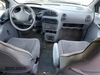 1998 Dodge Caravan with VIN 2B4FP253XWR650504, listed as a Copart auction lot 77703004 with Not Provided miles and Salvage Title. Bid and sale history available at carsss.com. Image 8.