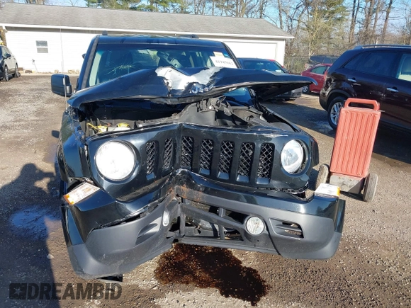 2016 Jeep Patriot Sport with VIN 1C4NJPBAXGD699514, listed as a IAAI auction lot 41945662 with 100,111 mi miles. Bid and sale history available at carsss.com. Image 6.