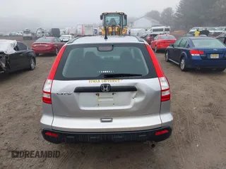 2009 Honda CR-V LX z VIN 5J6RE48359L003349, wystawiony jako IAAI lot #39993587 z przebiegiem 133 423 mil mil oraz . Historia ofert i sprzedaży dostępna na DreamBid. Obrazek 17.