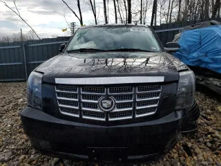2007 Cadillac Escalade z VIN 1GYFK63867R418507, wystawiony jako Copart lot #50168735 z przebiegiem 215 287 mil mil oraz Szkody całkowita. Historia ofert i sprzedaży dostępna na DreamBid. Obrazek 5.